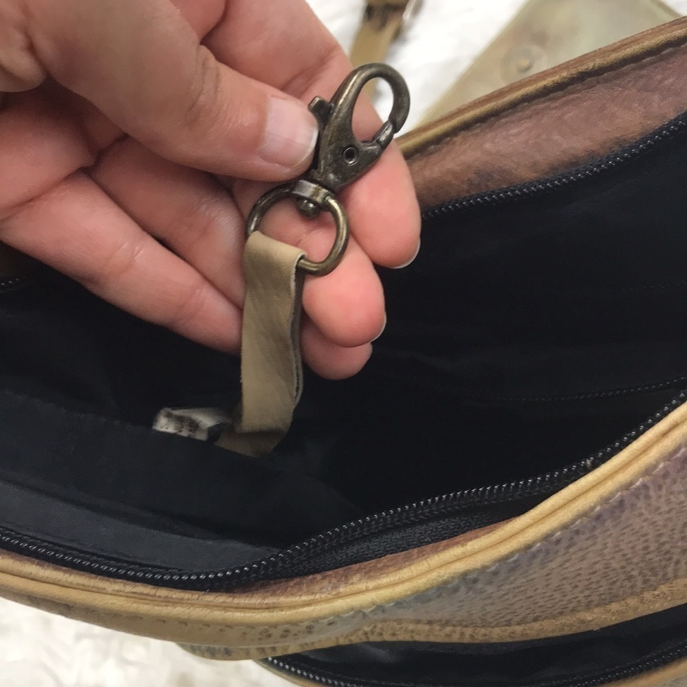 Anuschka Hand Painted Leather Crossbody Purse - Picture 10 of 16